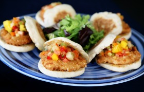 Carribbean_Chicken_sliders.jpg