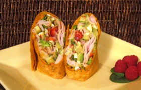 chop chop salad wrap lo.jpg