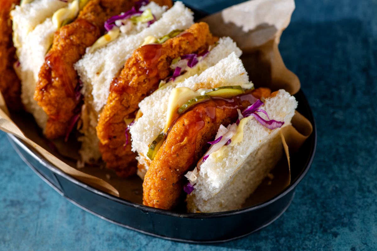 7095 Spicychickenkatsusandwich 10129 3 1200X800