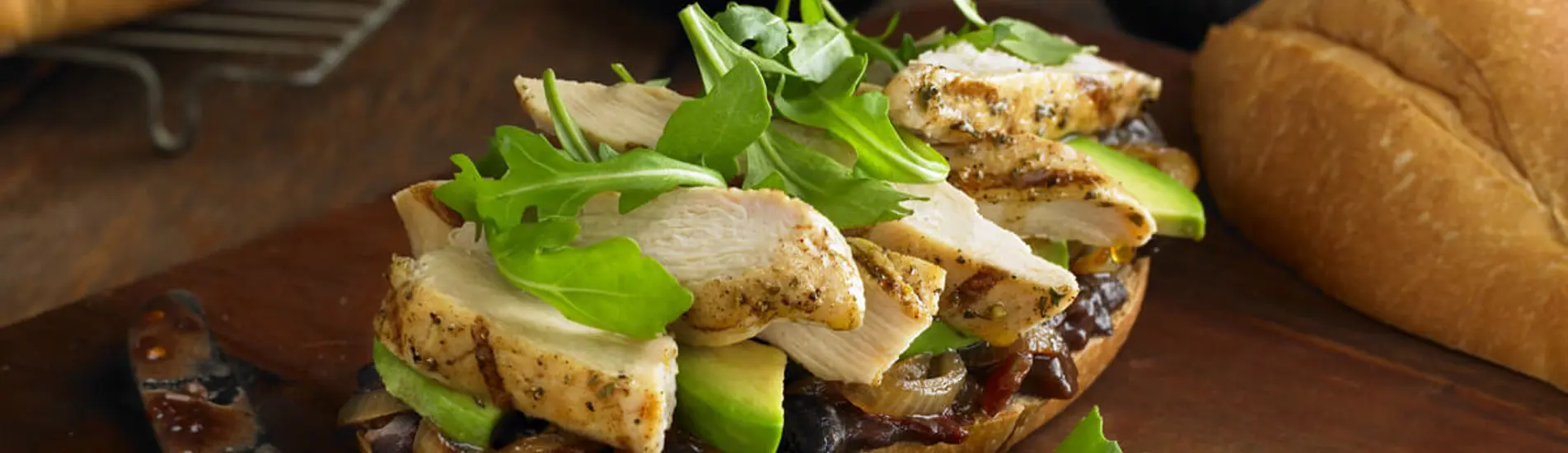 Featured<br />
Products